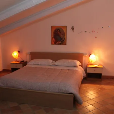 Mansarda Viti - View On The Pediment - Apartamento Biscina